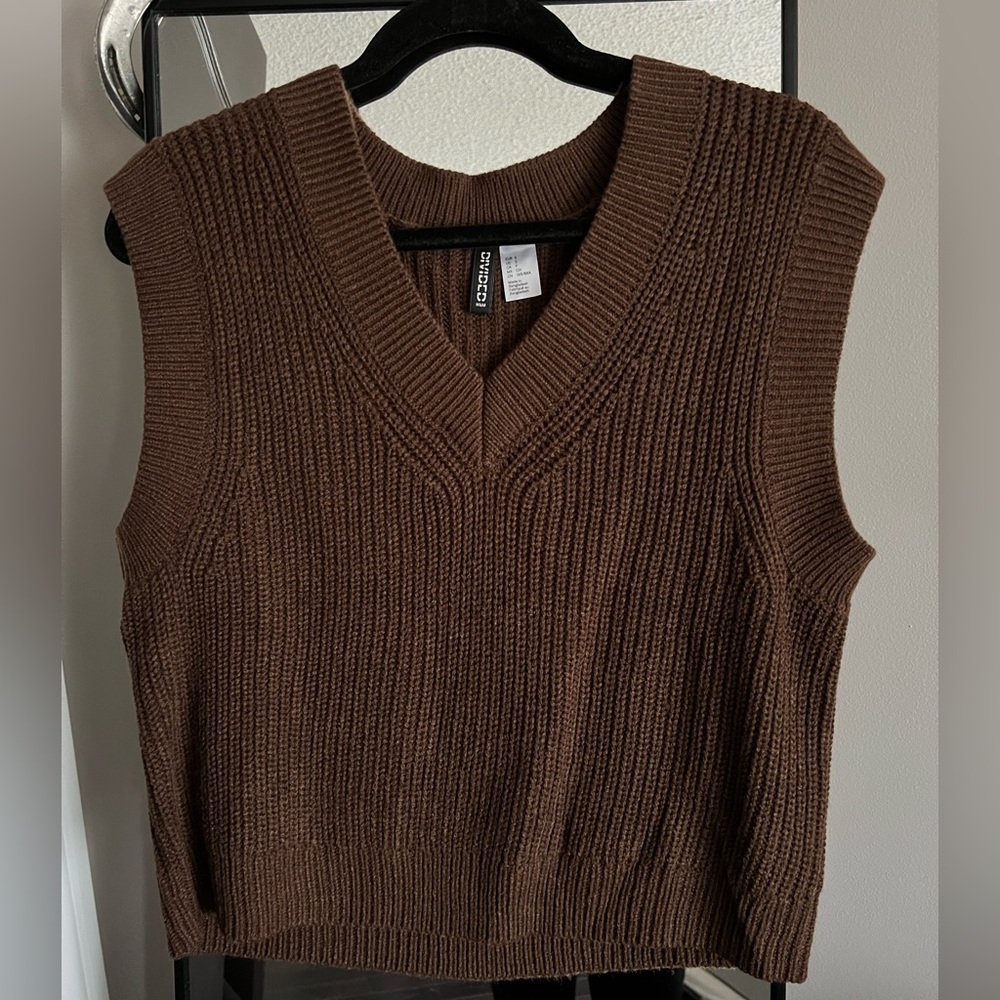 New H&M Knit Vest